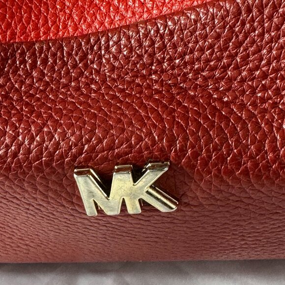 Michael Kors Junie Medium Colorblock Hobo Bag - Picture 4 of 15